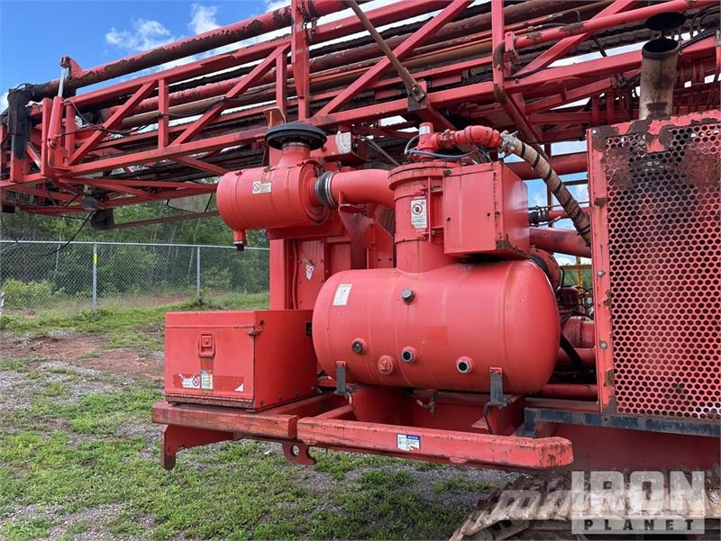 Sandvik D245S Crawler Mounted Blasthole Drill Other drilling equipment