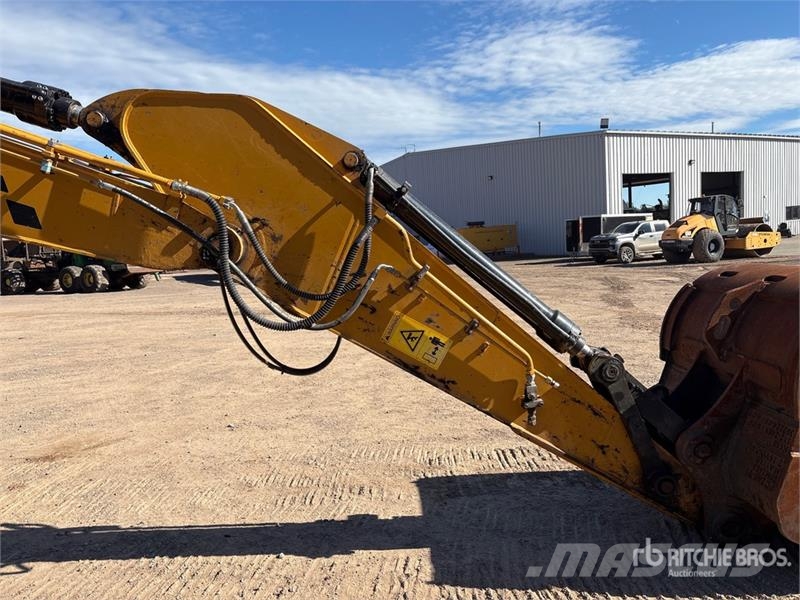 Sany SY215C LC Tracked Excavator Pásové rýpadlá
