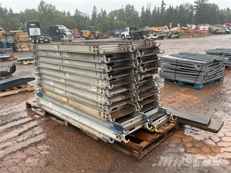 Scaffolding Scaffolding equipment