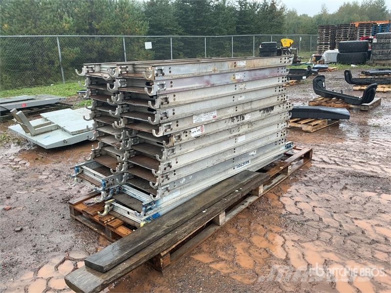 Scaffolding Scaffolding equipment