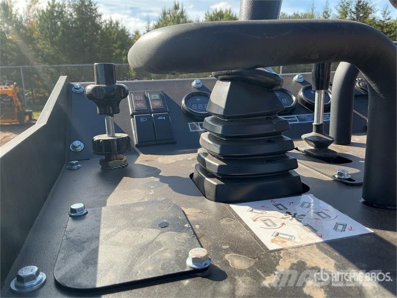  SDLOOL SL-1050K Mini Compact Track Loader (Unused) Minilæsser - skridstyret