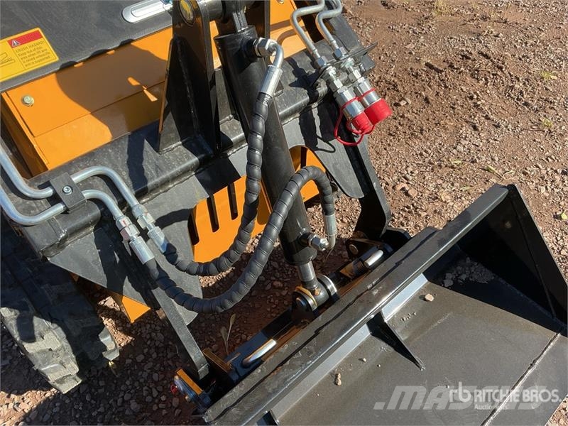 SDLOOL SL360T Minicarregadeiras
