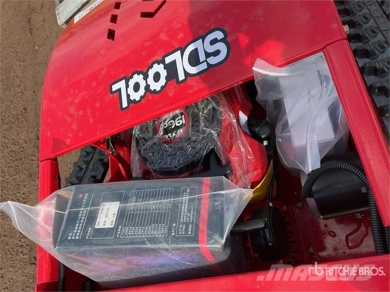 SDLOOL SL800 Remote Control Lawn Mower (Unused) Cortadores de grama