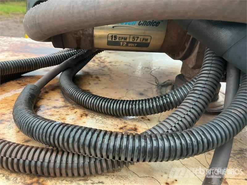 Skid Mounted Steel Fuel Tank Kraftstoff- und Zusatzstoffbehälter