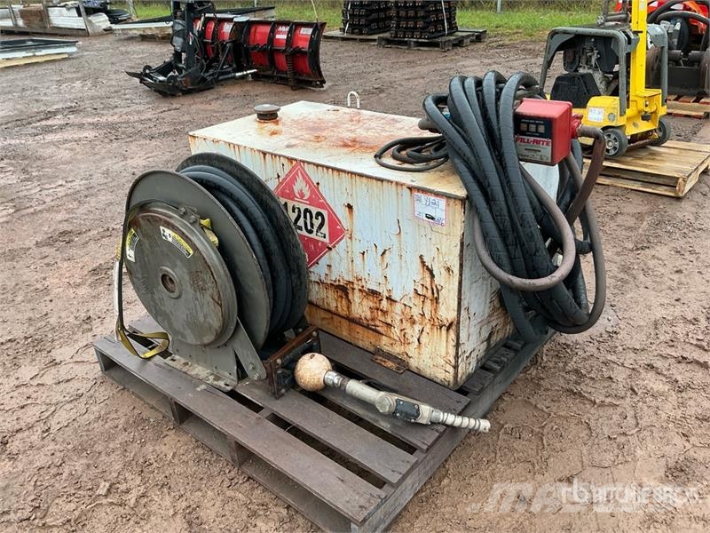 Skid Mounted Steel Fuel Tank Kraftstoff- und Zusatzstoffbehälter