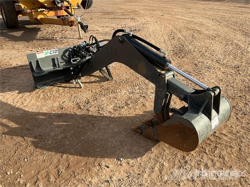  Skid Steer Backhoe Utovarne korpe