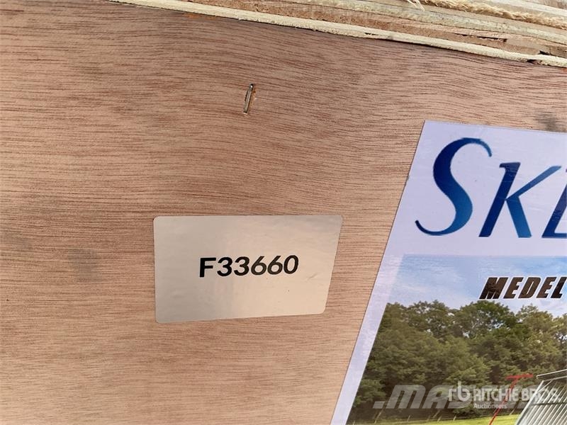  SKLP SK-S2012 12 ft x 20 ft Livestock Shelter (Unu 其他畜牧业器械和配件