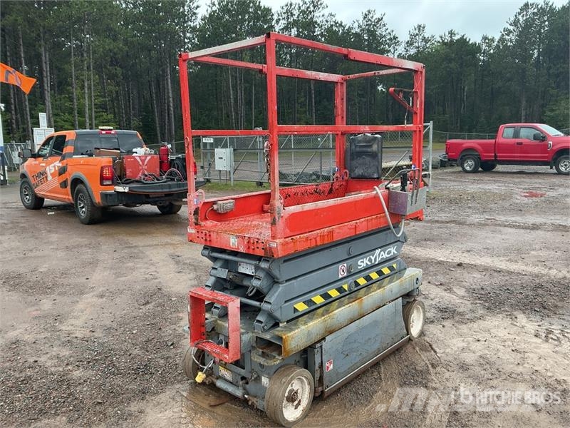 SkyJack SJ 3219 Electric Scissor Lift Plataformas tijera