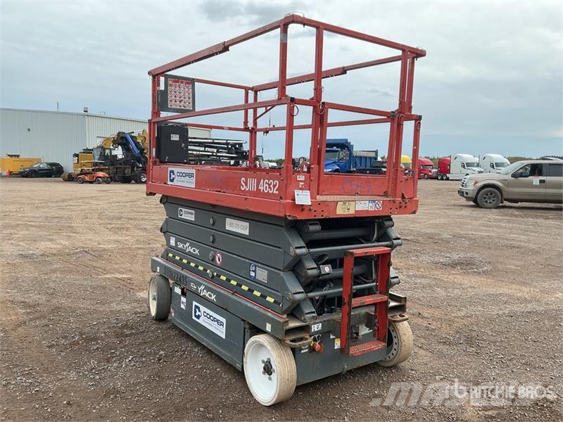 SkyJack SJ4632 Electric Scissor Lift Škaraste platforme