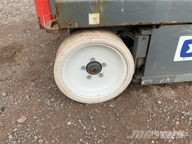 SkyJack SJ4632 Electric Scissor Lift Škaraste platforme