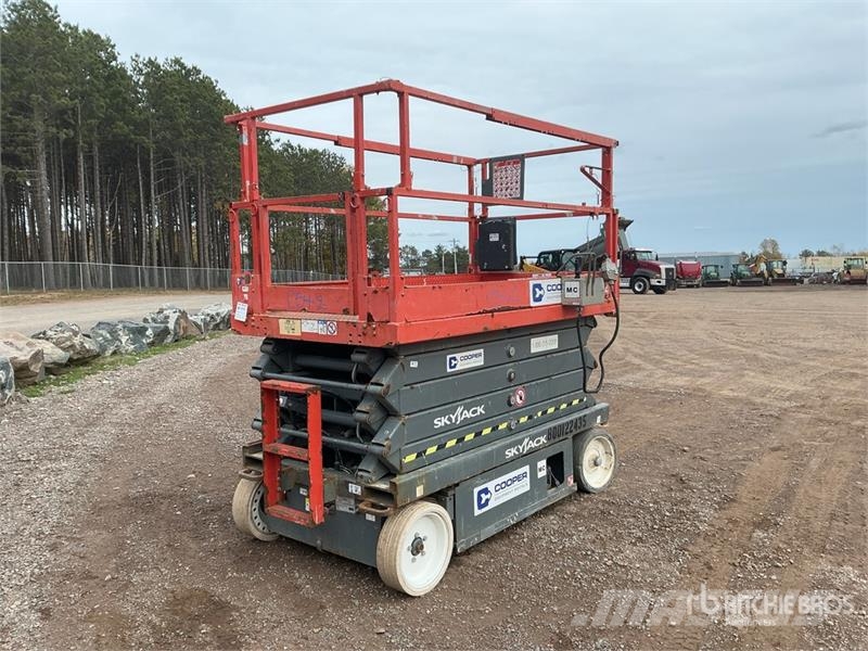 SkyJack SJ4632 Electric Scissor Lift Škaraste platforme