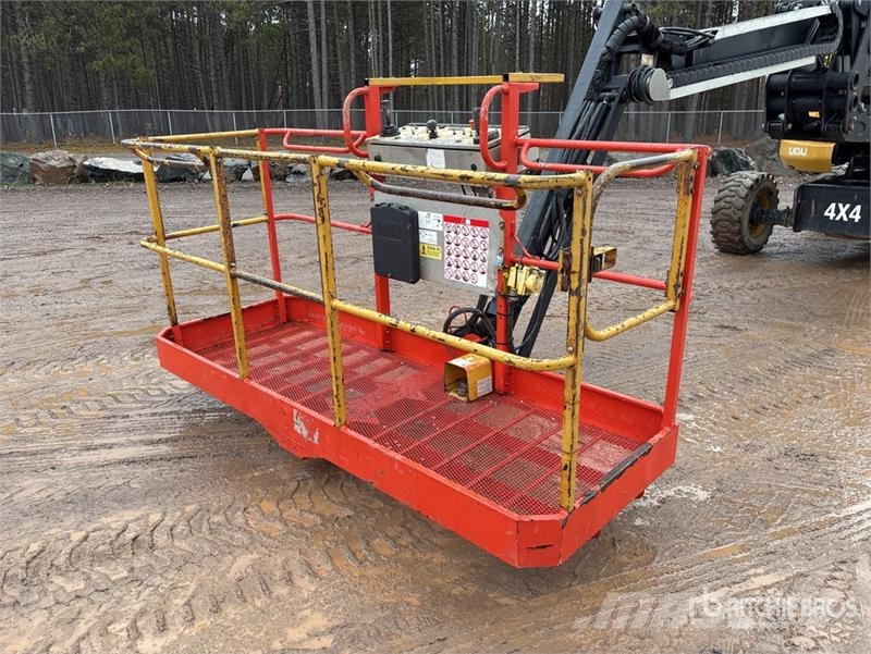 SkyJack SJ63AJ 4WD Diesel Articulating Boom Lift Gelenkteleskoparbeitsbühnen
