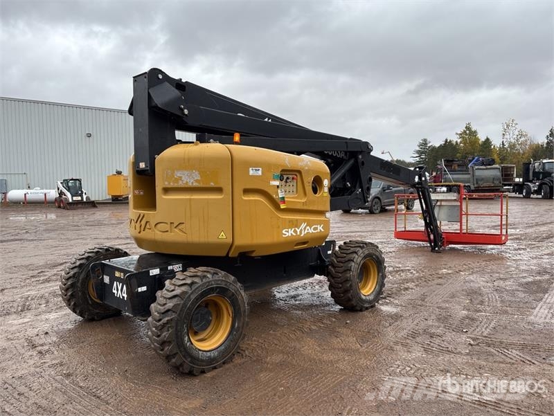 SkyJack SJ63AJ 4WD Diesel Articulating Boom Lift Gelenkteleskoparbeitsbühnen