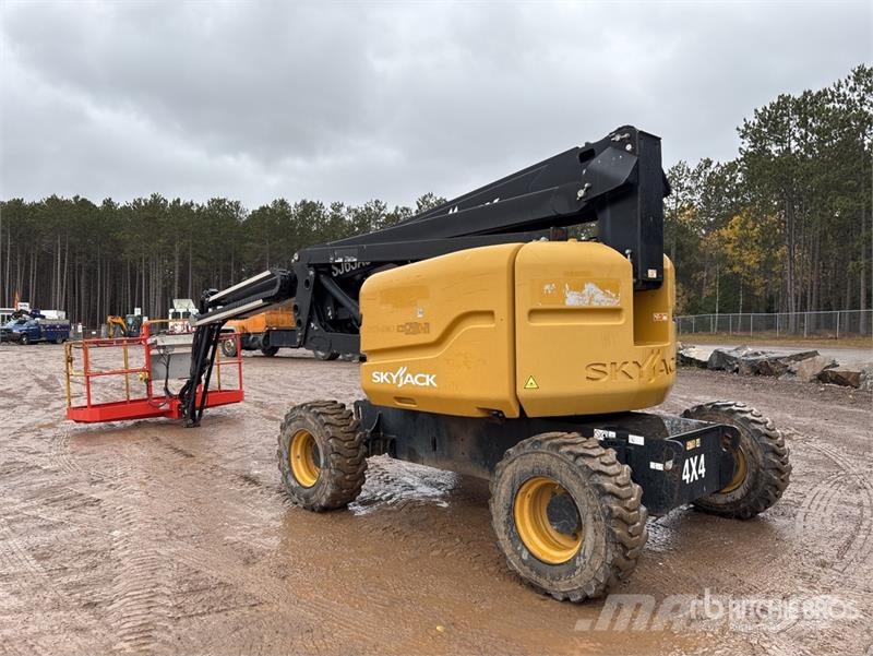 SkyJack SJ63AJ 4WD Diesel Articulating Boom Lift Gelenkteleskoparbeitsbühnen