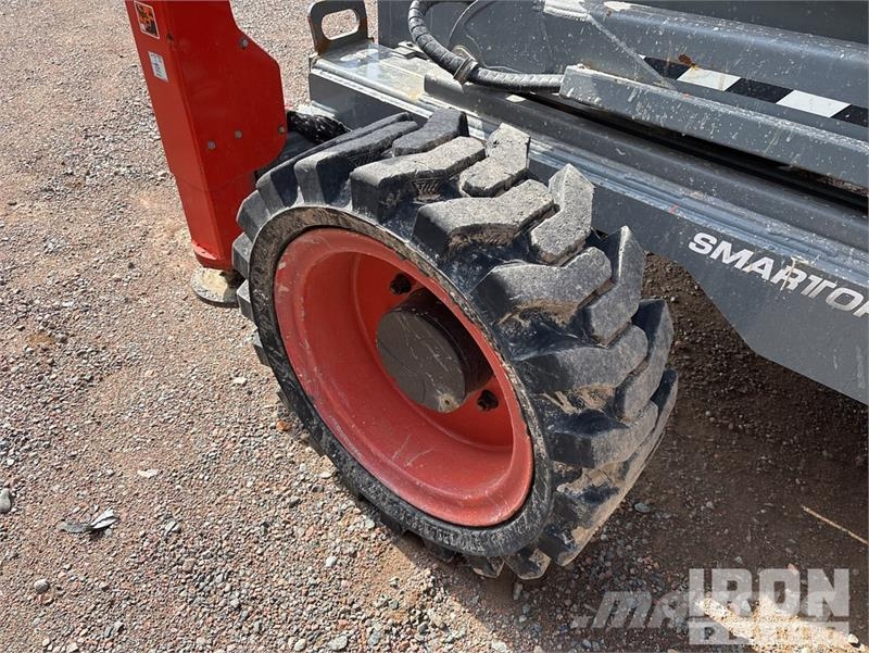 SkyJack SJ9253 RT Dual Fuel 4x4 Scissor Lift رافعات مقصية الشكل