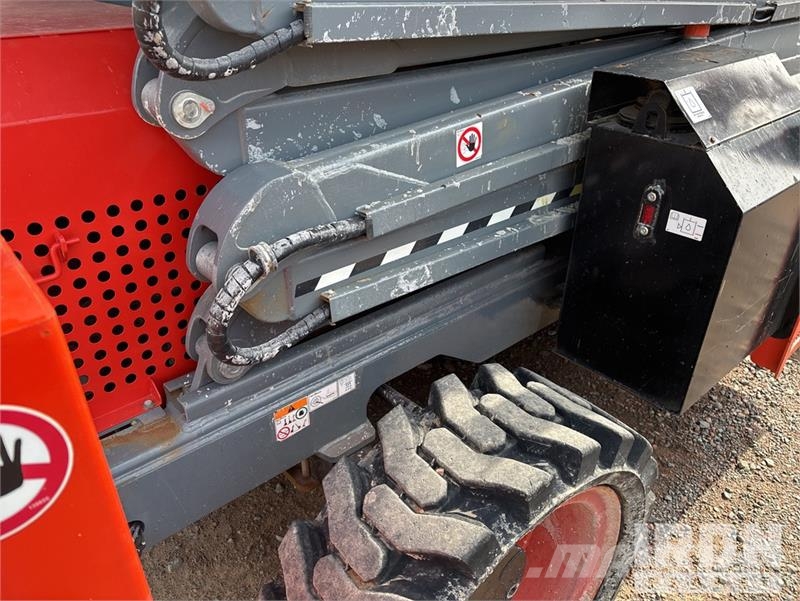 SkyJack SJ9253 RT Dual Fuel 4x4 Scissor Lift رافعات مقصية الشكل
