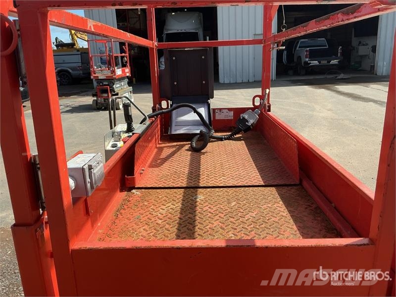 SkyJack SJIII-3219 Electric Scissor Lift Scheren-Arbeitsbühnen