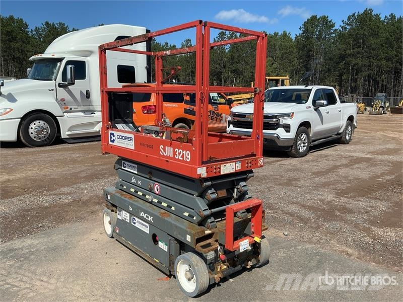 SkyJack SJIII3219 Electric Scissor Lift Nůžková zvedací plošina