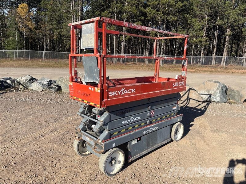 SkyJack SJIII3226 Electric Scissor Lift Elevadores de tesoura