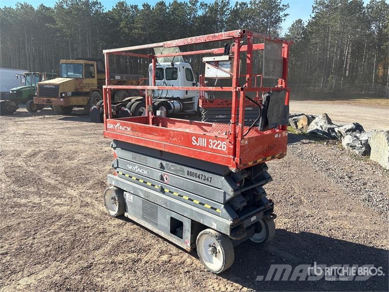 SkyJack SJIII3226 Electric Scissor Lift Elevadores de tesoura