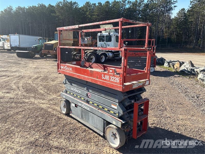 SkyJack SJIII3226 Electric Scissor Lift Elevadores de tesoura