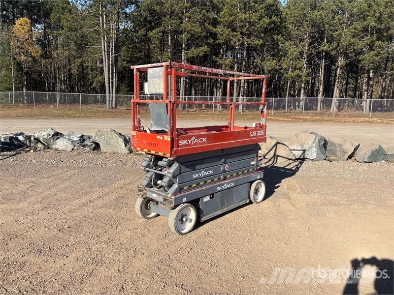 SkyJack SJIII3226 Electric Scissor Lift Elevadores de tesoura