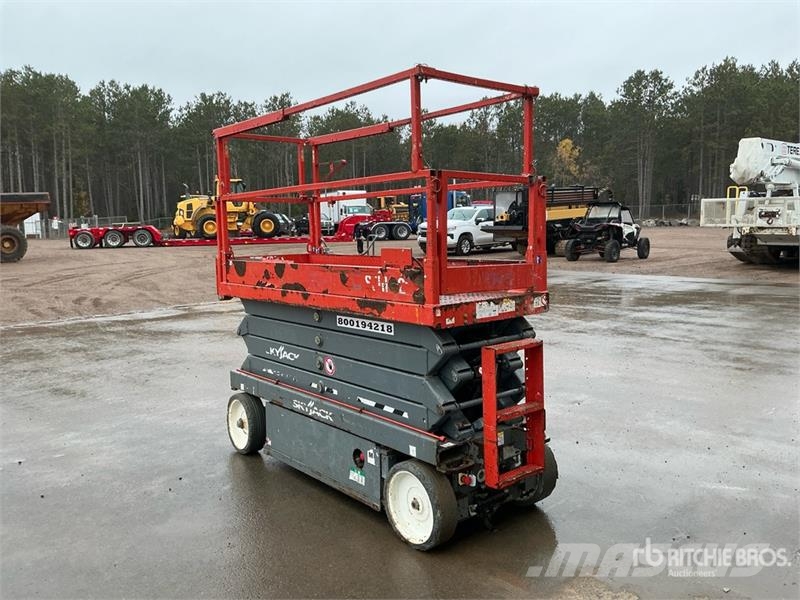SkyJack SJIII3226 Electric Scissor Lift Škaraste platforme