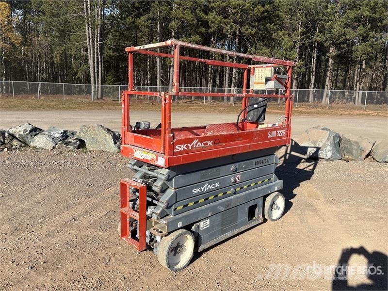 SkyJack SJIII3226 Electric Scissor Lift Elevadores de tesoura