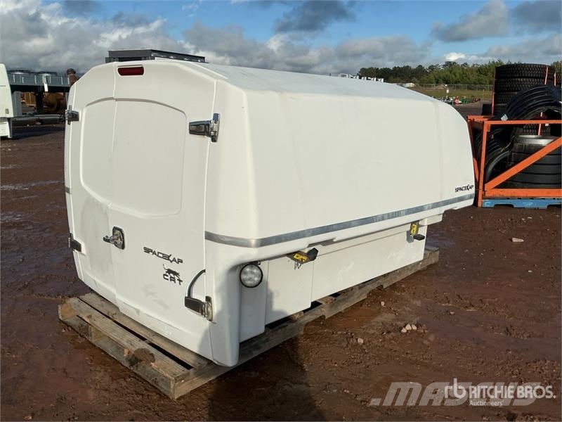 SpaceKap Truck Cap - Fits Truck Ohjaamot ja sisustat