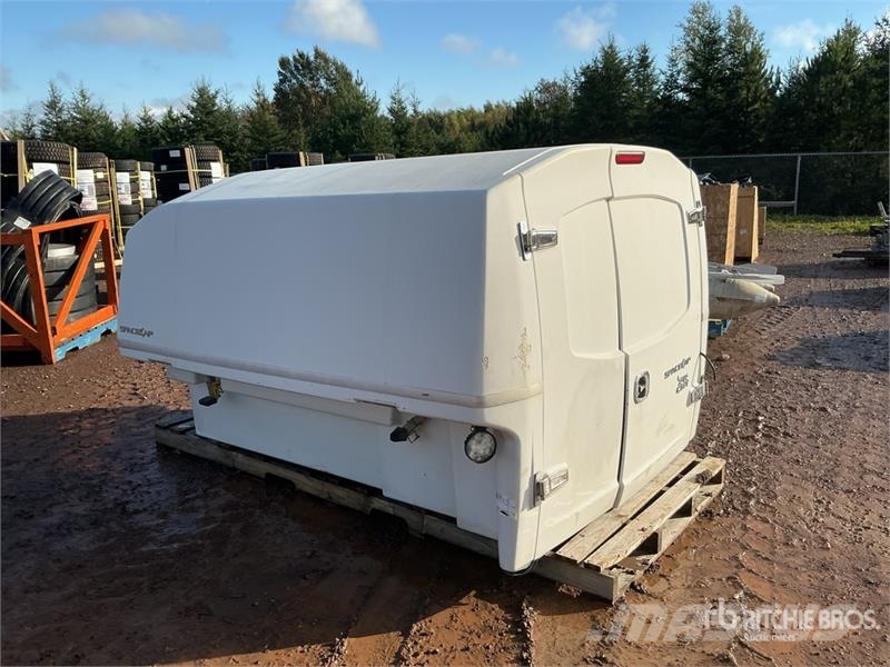 SpaceKap Truck Cap - Fits Truck Ohjaamot ja sisustat