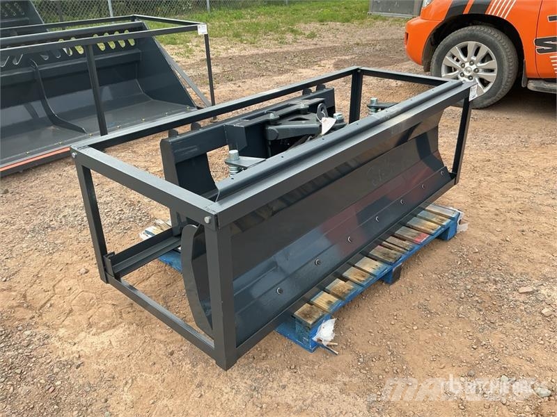 StanForge DB72 72 in Skid Steer Dozer (Unused) Πτερύγια