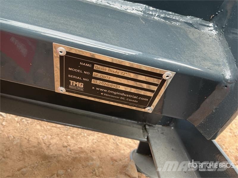  StanForge DB72 72 in Skid Steer Dozer (Unused) Πτερύγια