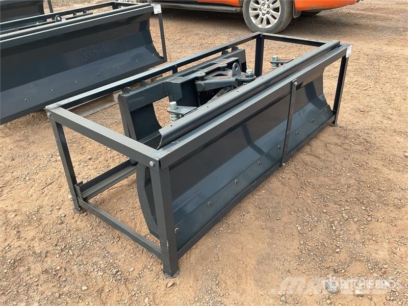 StanForge DB72 72 in Skid Steer Dozer (Unused) Πτερύγια
