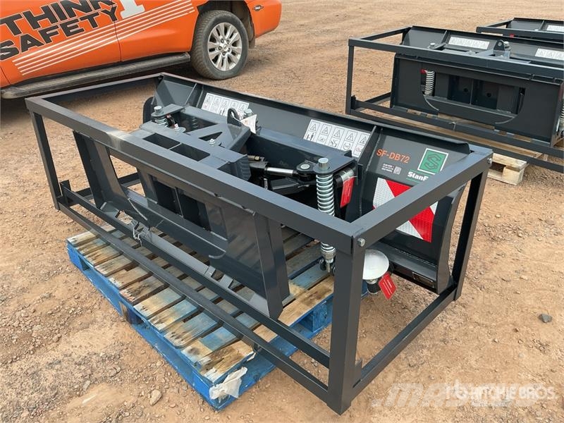 StanForge DB72 72 in Skid Steer Dozer (Unused) Πτερύγια