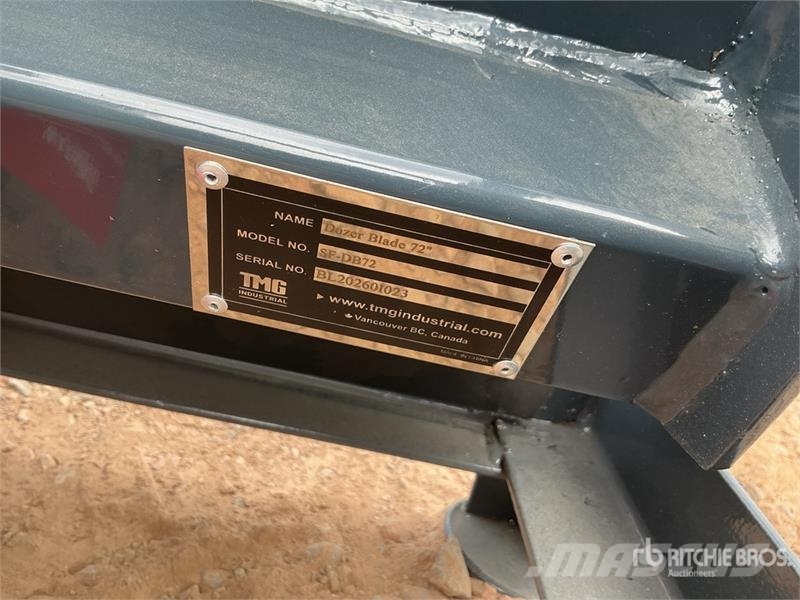  StanForge DB72 72 in Skid Steer Dozer (Unused) Πτερύγια