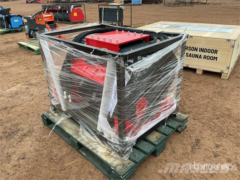  StanForge EFM80 30 in Excavator Mulcher Attachment Forstmulcher