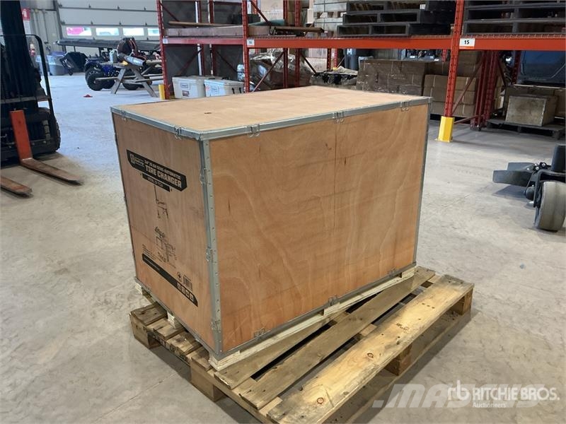  StanForge TC24 24 in Tire Changer (Unused) Sonstige Baumaschinen