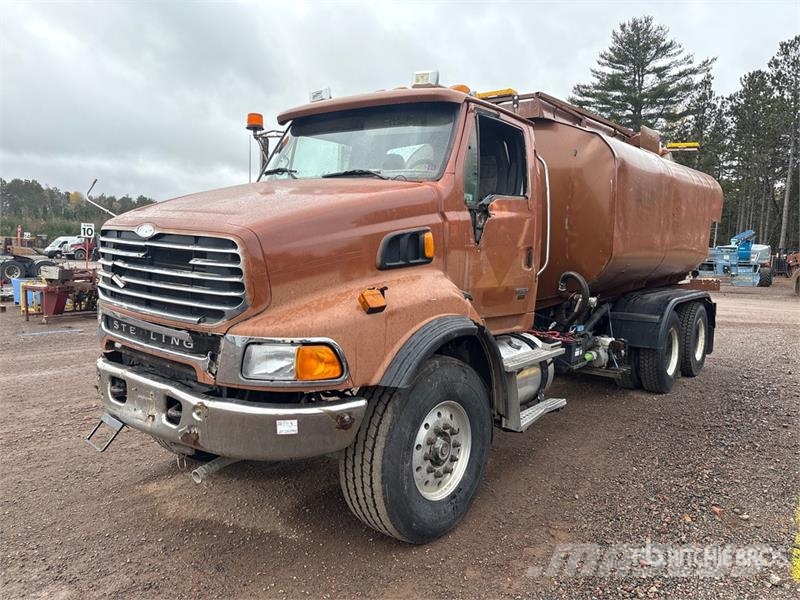 Sterling 4x2 Water Truck (Inoperable) Ūdens mašīnas