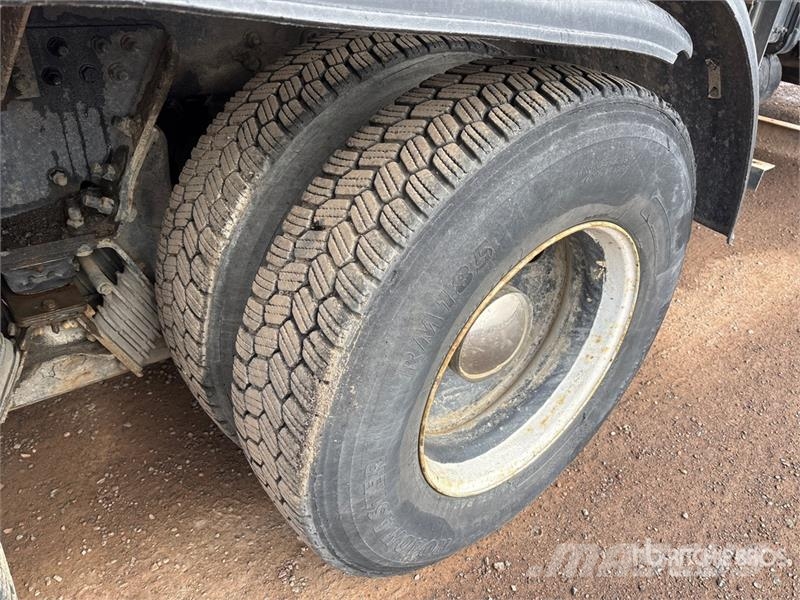 Sterling 4x2 Water Truck (Inoperable) Ūdens mašīnas