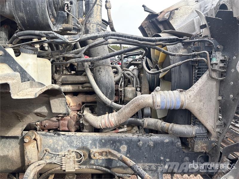 Sterling 4x2 Water Truck (Inoperable) Ūdens mašīnas