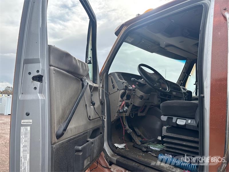 Sterling 4x2 Water Truck (Inoperable) Ūdens mašīnas