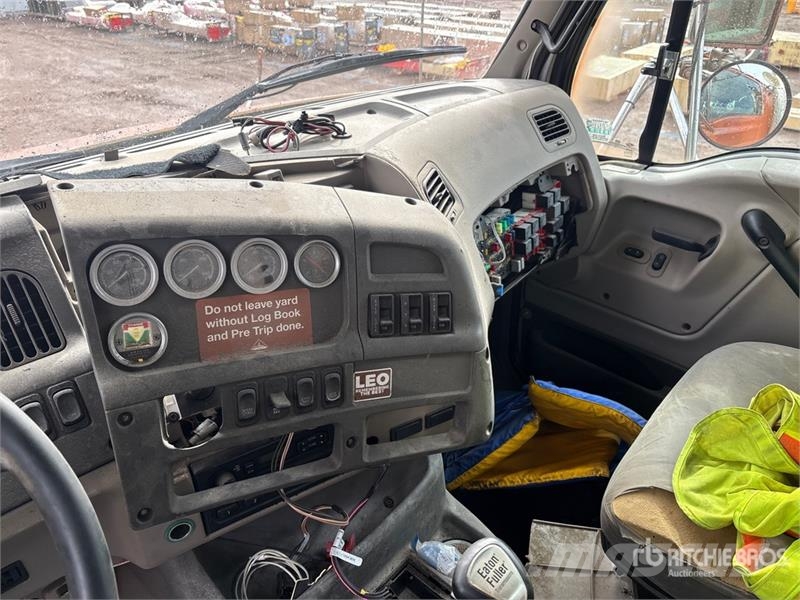 Sterling 4x2 Water Truck (Inoperable) Ūdens mašīnas