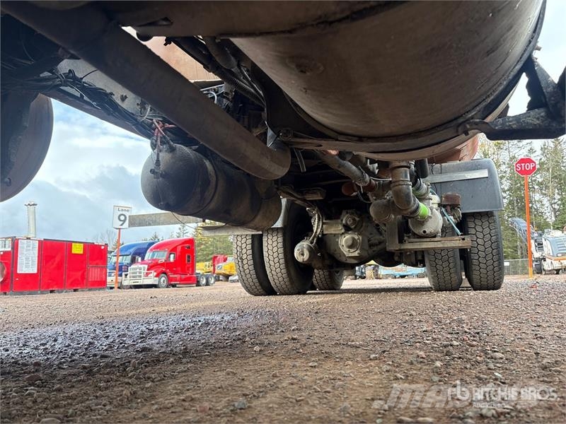 Sterling 4x2 Water Truck (Inoperable) Ūdens mašīnas