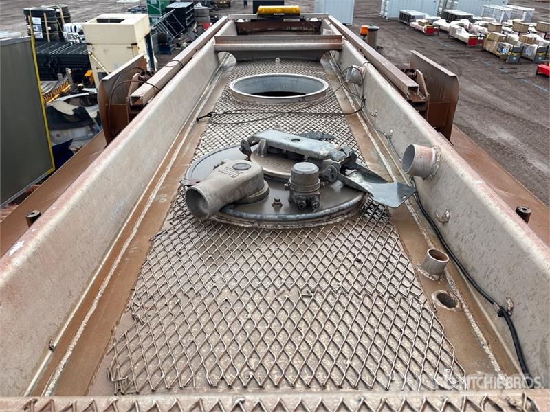 Sterling 4x2 Water Truck (Inoperable) Ūdens mašīnas