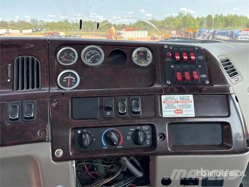 Sterling Acterra 4x2 Rollback Truck (Inoperable) مركبات إصلاح الأعطال