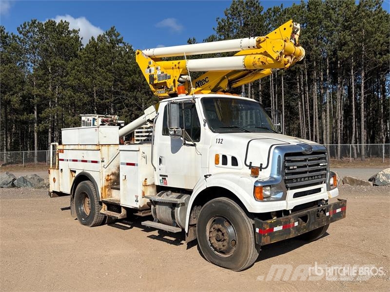 Sterling TA45 44 ft on Sterling L7500 4x2 Bucket Truck Plataformas sobre camión