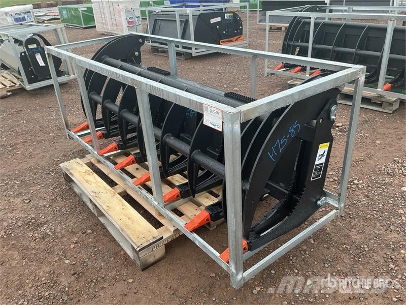 Suihe SSR-78 78 in Skid Steer Root Rake (Unused) Schudders