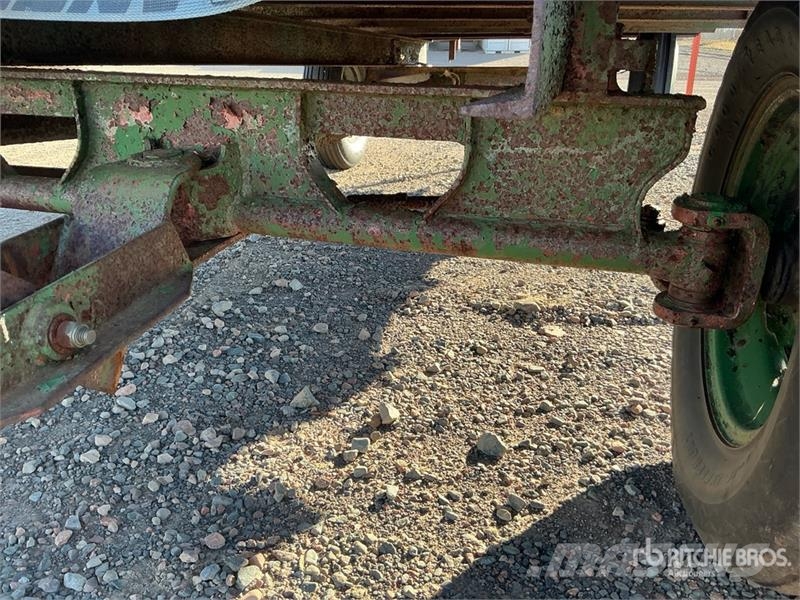 Sungro HM 13 ft T/A Tow behind Flatbed Trailer Prikolice za bale