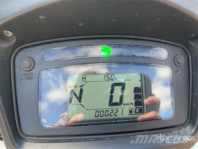 Suzuki King Quad 750 4x4 ATV バギー