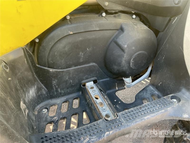 Suzuki King Quad 750 4x4 ATV バギー
